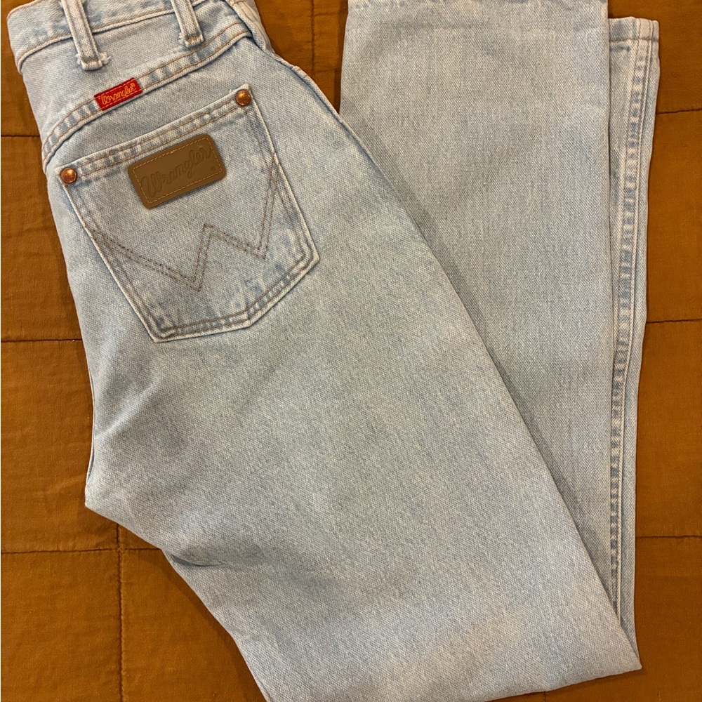Wrangler Women’s Light Blue Cowboy Cut Jeans